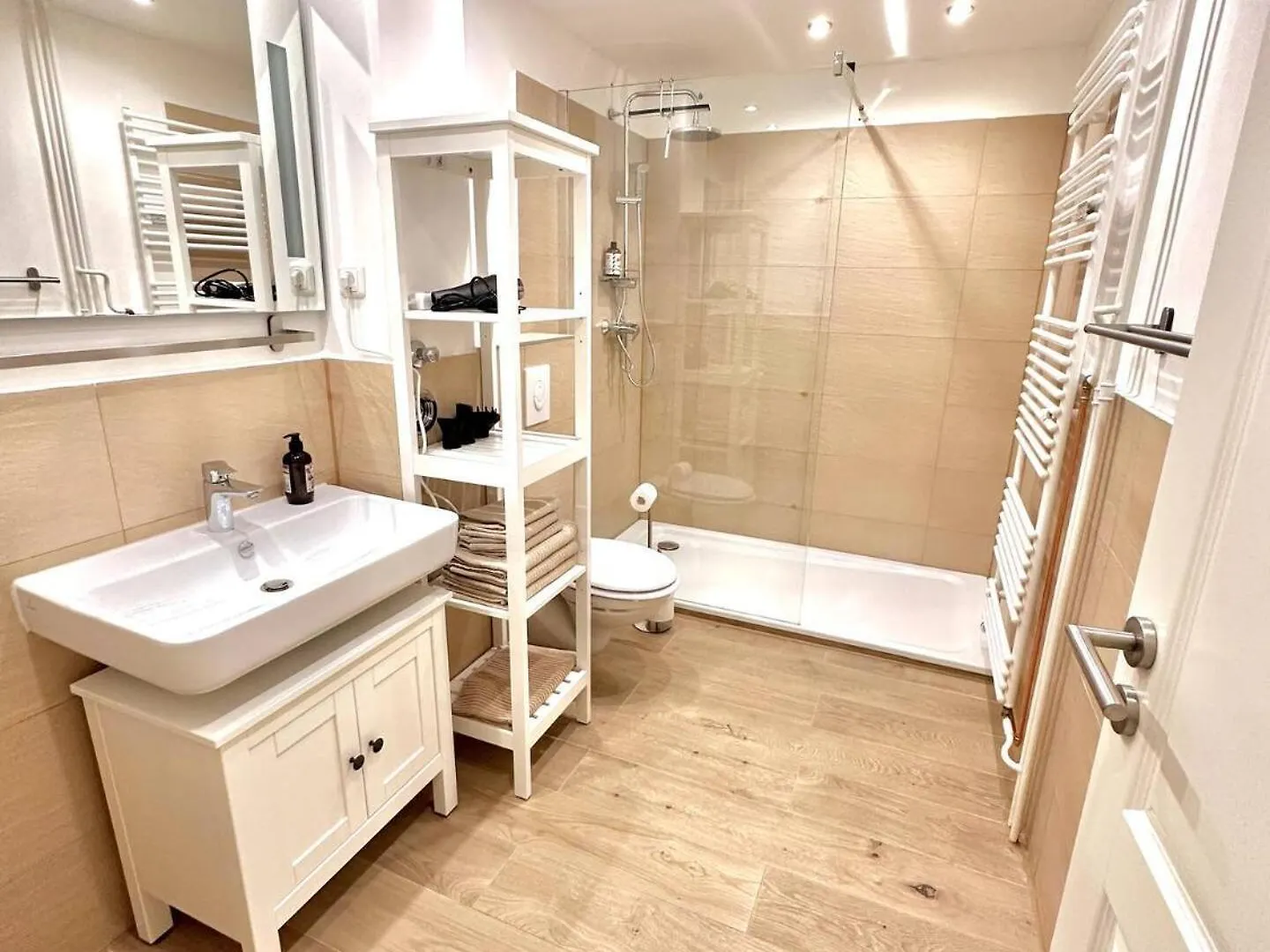 Holiday home Mundsburger Damm 30 In Hamburg Villa Germany